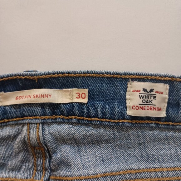 Levi’s White Oak Cone 601 Medium Wash Pin Skinny Denim Jeans Women’s Sz 30 - Picture 4 of 16